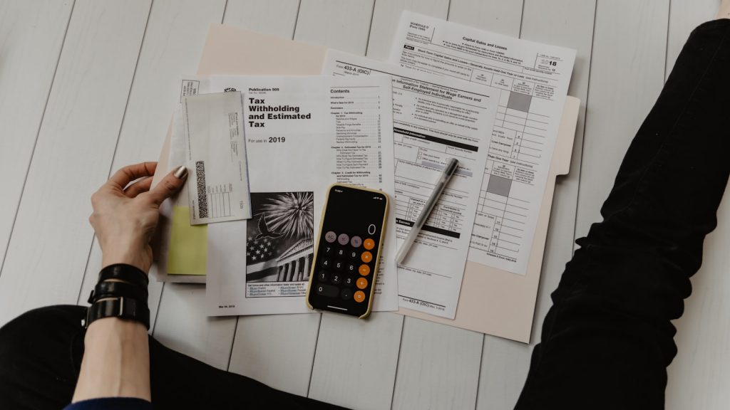 What Are Some Key Components of Successful Budgeting