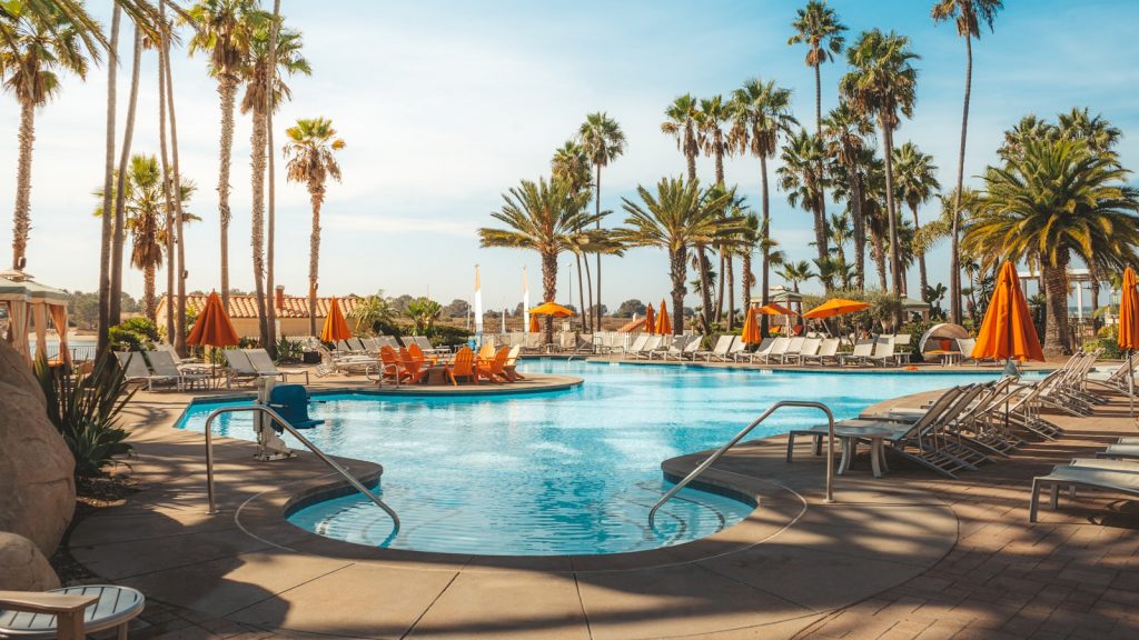how to find cheap hotels online